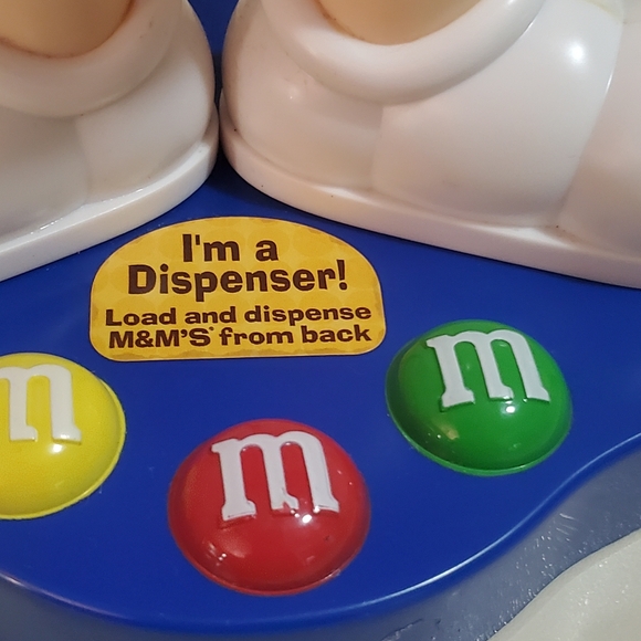 M&M 's waving Red Candy DISPENSER  .. Mars Company Collectibe ... - Picture 3 of 14